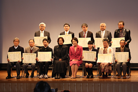 第19回 横浜環境活動賞 大賞（市民の部）、生物多様性特別賞 授賞式のようす